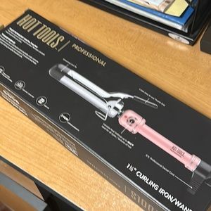 Hot Tools Curling Iron by Helen of Troy